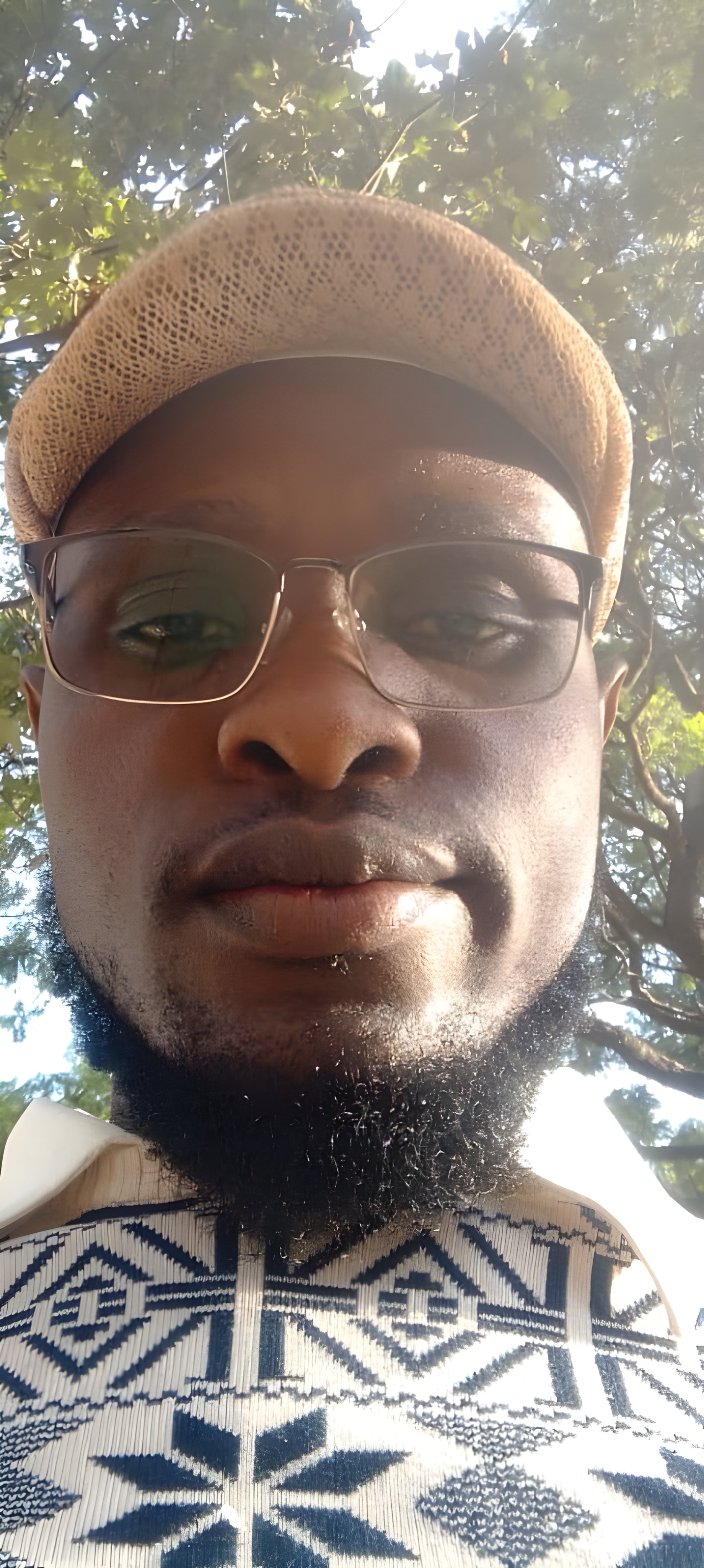 Tawanda Ronald Munyanyi at work